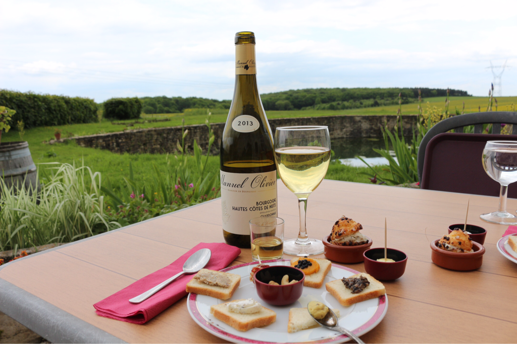 Imagem de capa: Burgundy = Pinot Noir + Chardonnay