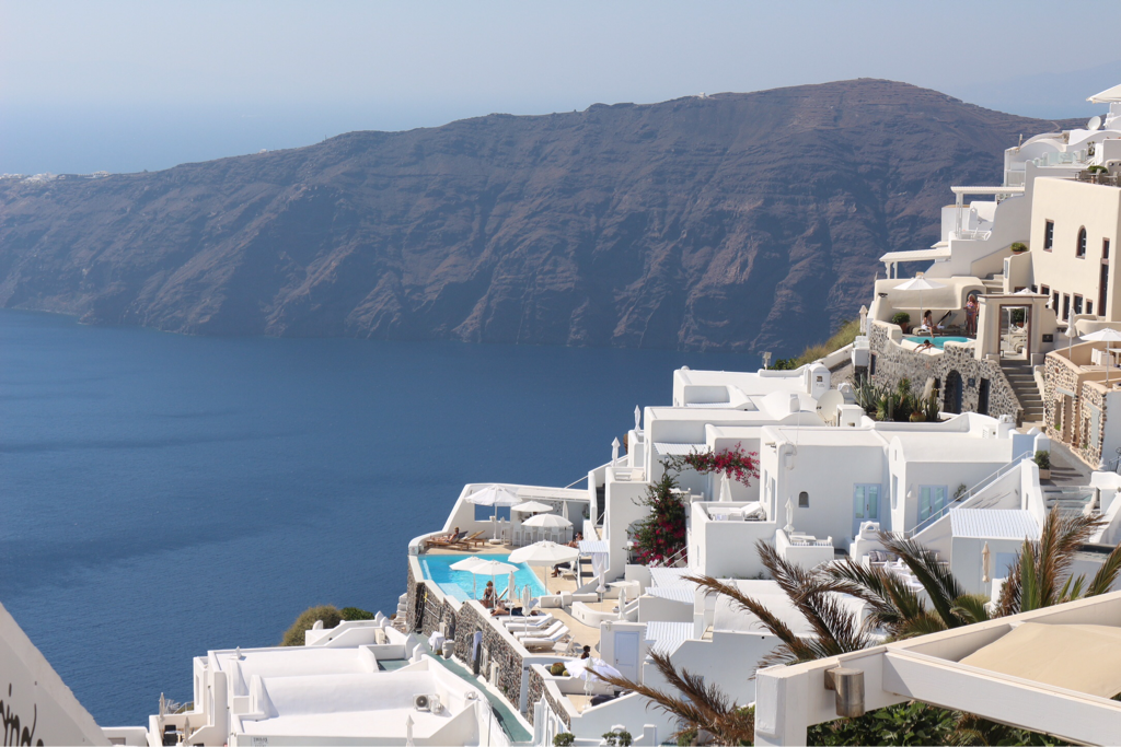 Imagem de capa: A beleza de Santorini e o Vinsanto!